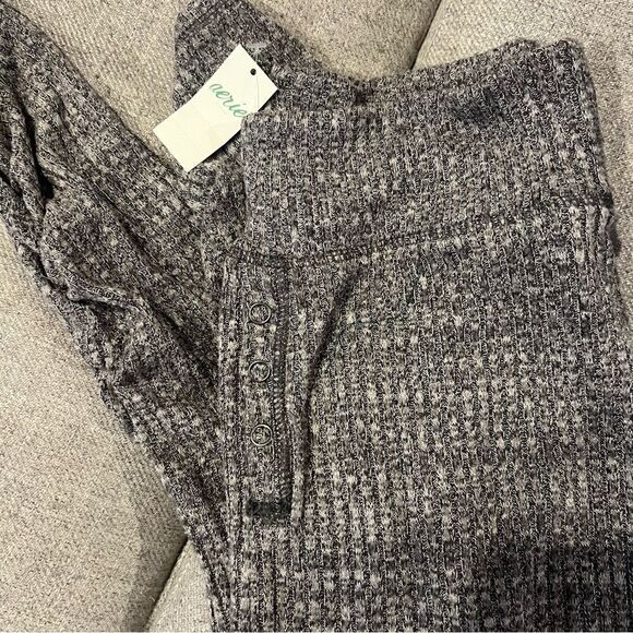 NWT aerie size medium women's thermal pants with cinching on the ankles - Picture 5 of 5